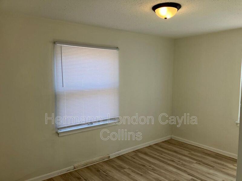 9815 Vickie Pl - Photo 6 of 12