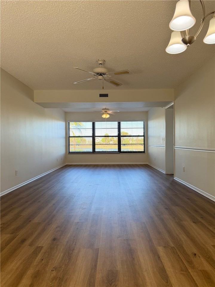 43 Plantation Dr #106 - Photo 6 of 32