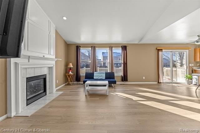 7164 Richmond Dr - Photo 7 of 38