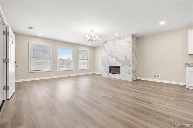 2080 Gladstone St - Photo 4 of 35