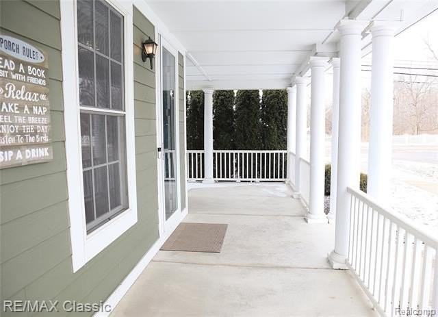 50595 Coolidge St - Photo 7 of 38