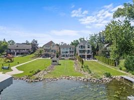 featured image of 2380 Walnut Lake Rd