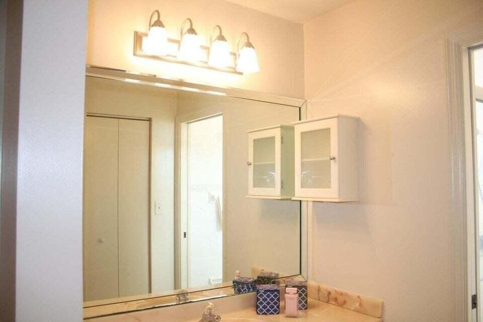 221 Bilbao St - Photo 3 of 17