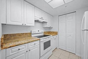 featured image of 200 Crestwood Ct N #211