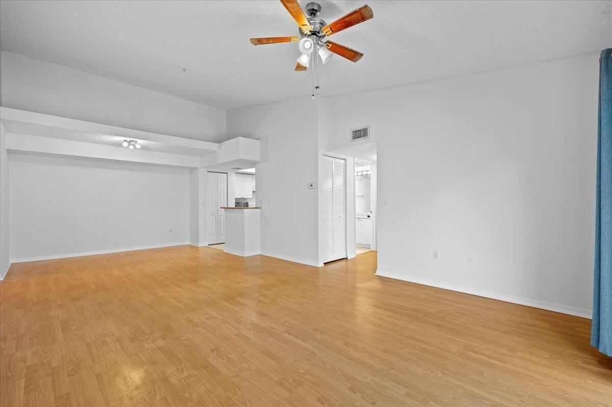 200 Crestwood Ct N #211 - Photo 5 of 24