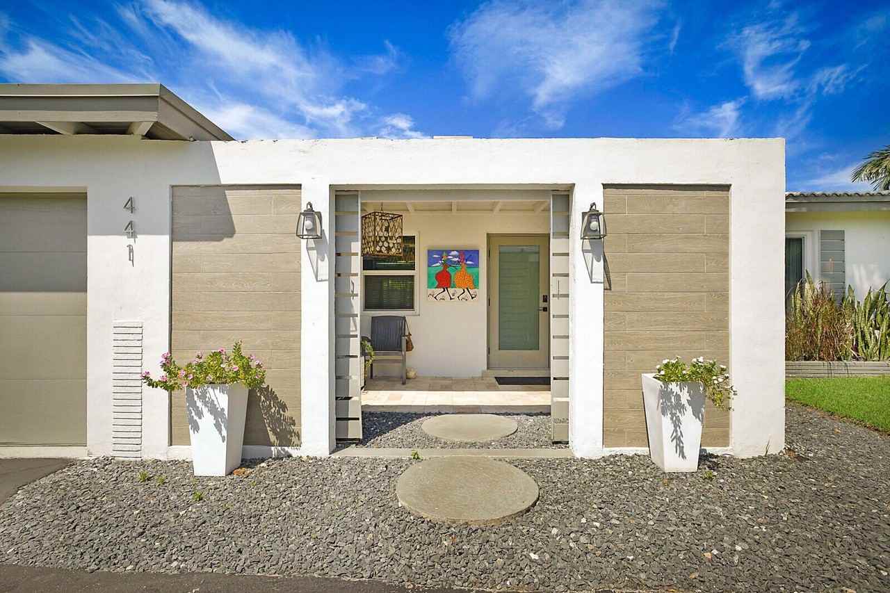 441 Ne 24th St - Photo 3 of 41