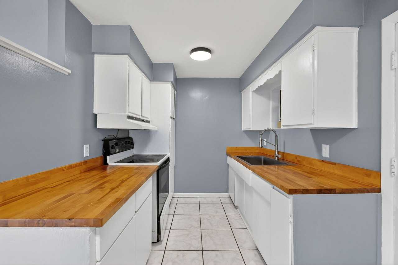 501 Emil Dr - Photo 6 of 28