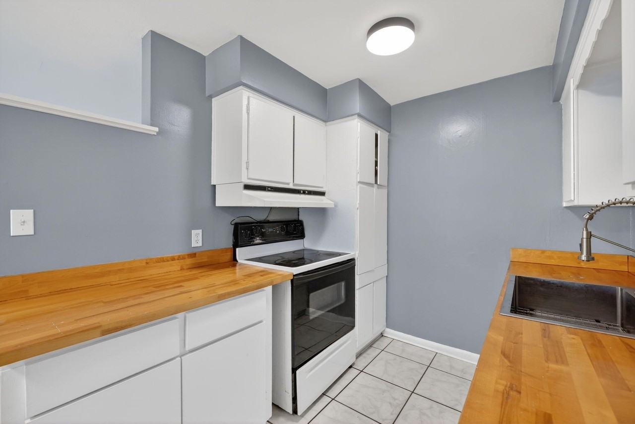 501 Emil Dr - Photo 7 of 28