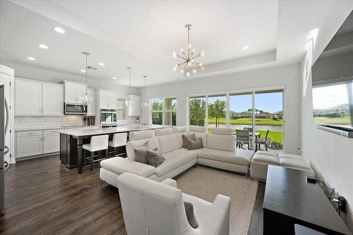 15557 Goldfinch Cir - Photo 6 of 28