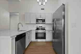 402 Springdale Cir #40B - Photo 1 of 1