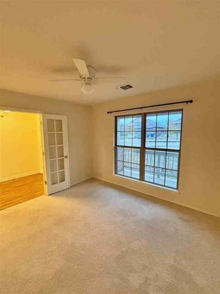 4414 Prescot Dr - Photo 5 of 36