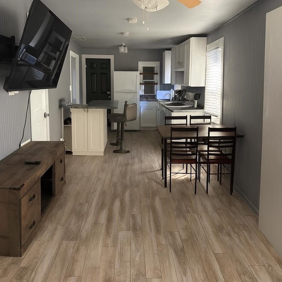 95 Keith St - Photo 2 of 7