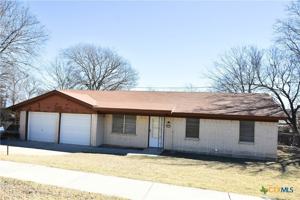 featured image of 911 S 27th St