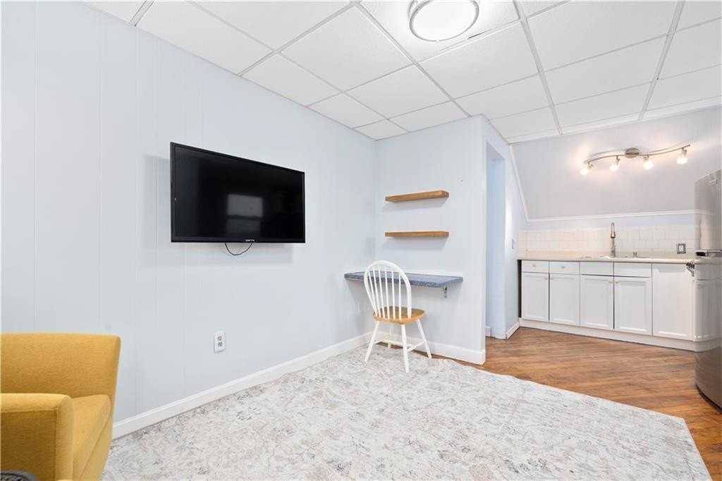 4 Rego Rd - Photo 3 of 19