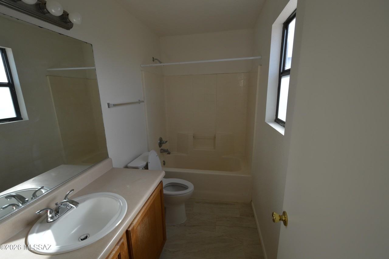 2427 N Los Altos Ave Unit 1 #1 - Photo 5 of 8