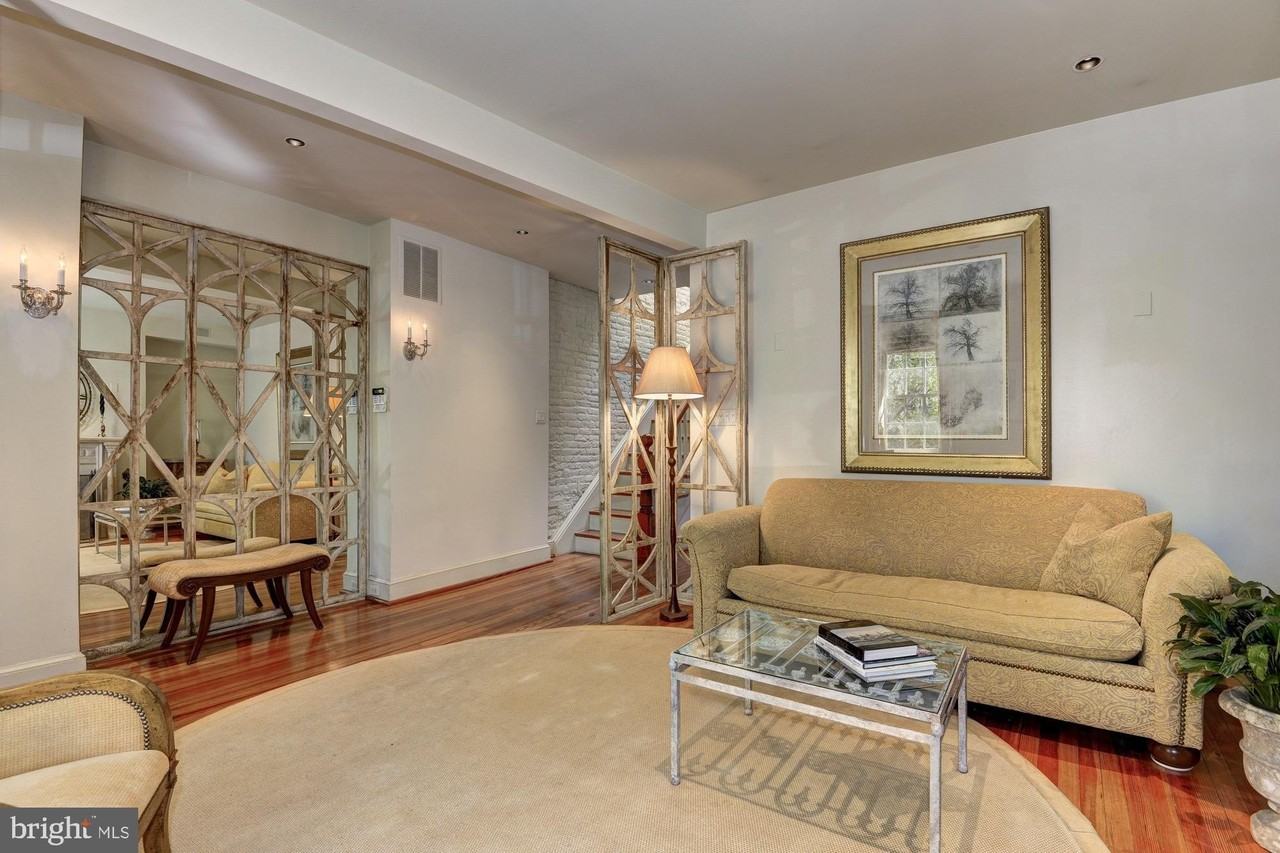 3249 O St Nw - Photo 4 of 24