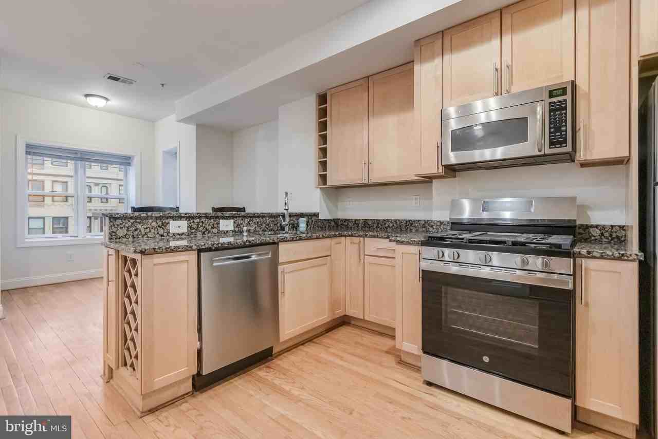 2307 18th St Nw Apt 1 - Photo 3 of 21