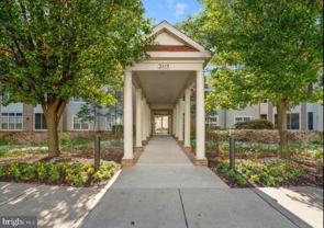 2115 Ganton Grn Apt 111 - Photo 1 of 1