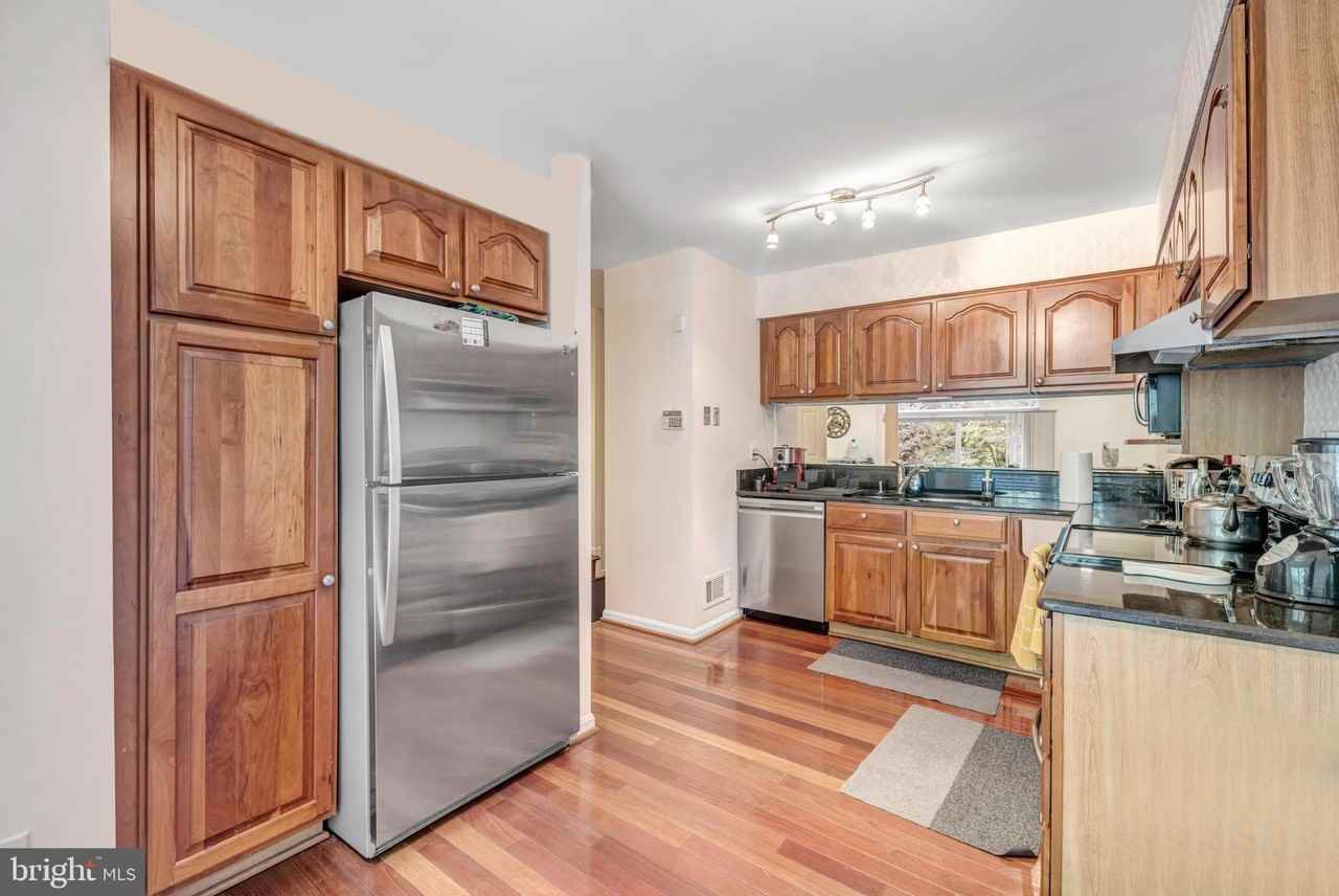 2019 Lyttonsville Rd - Photo 5 of 34