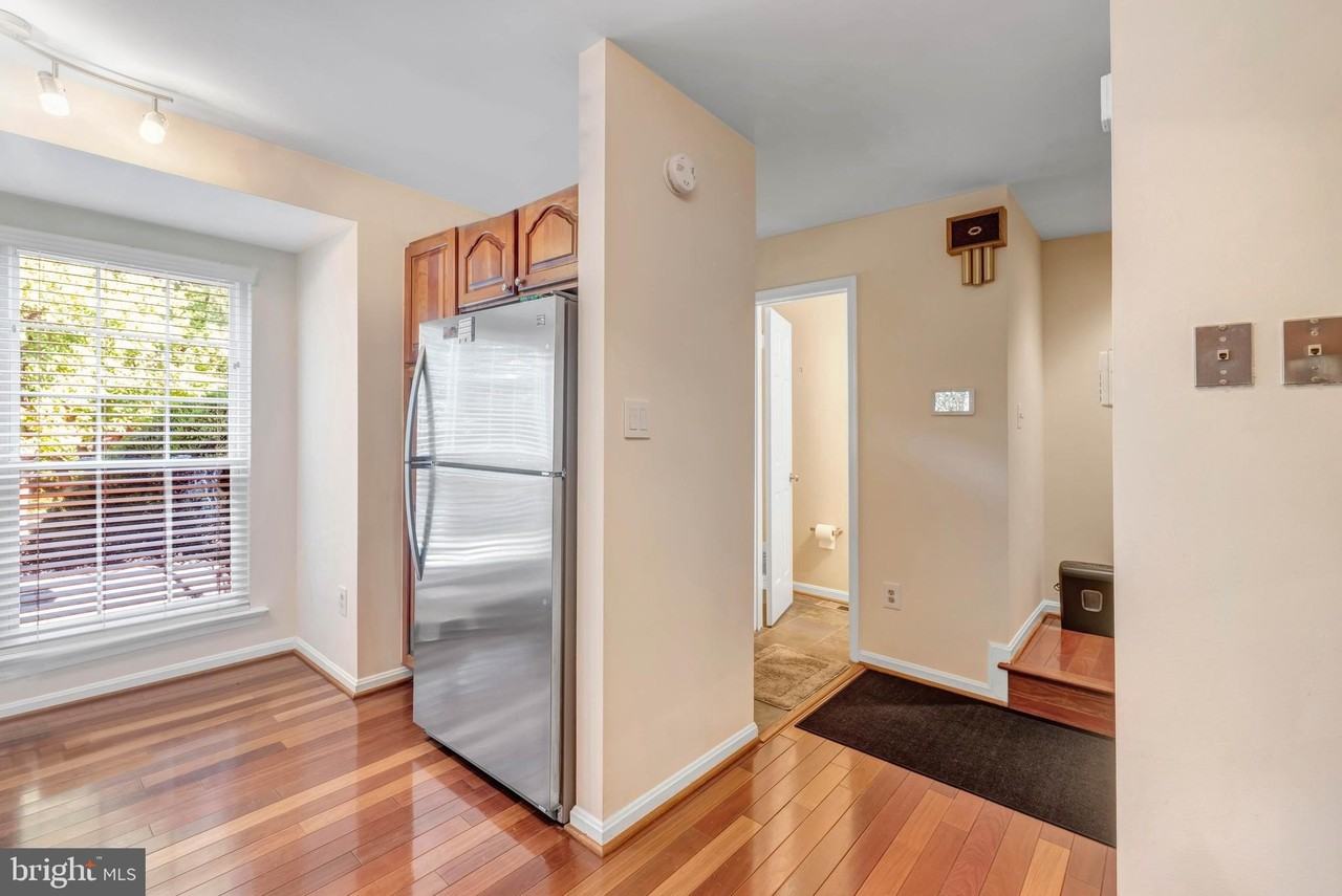 2019 Lyttonsville Rd - Photo 6 of 34