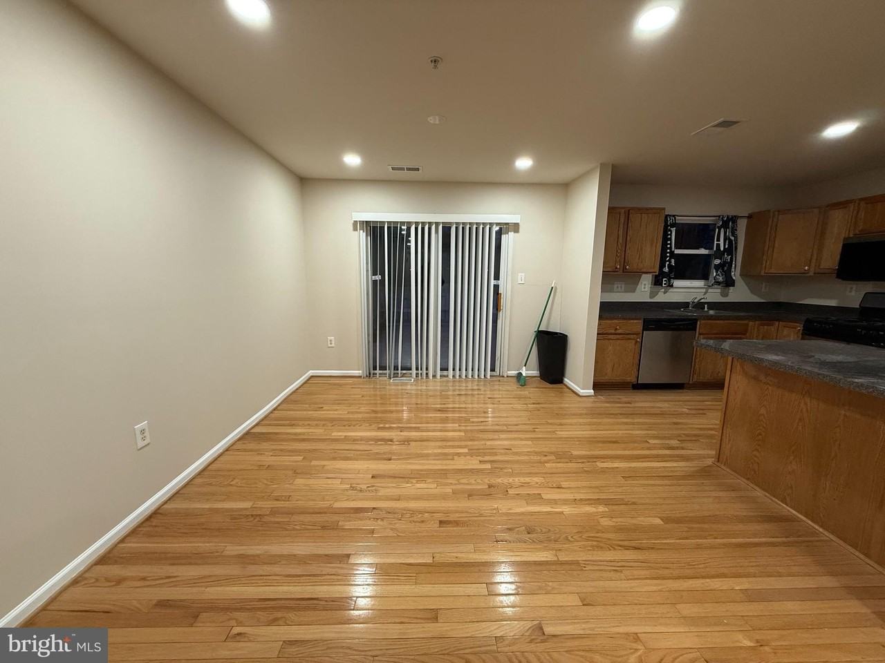 8514 Dangerfield Rd Lowr Level - Photo 3 of 36