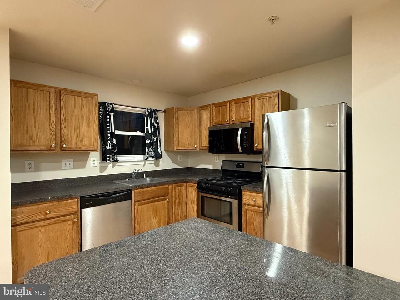 8514 Dangerfield Rd Lowr Level - Photo 4 of 36