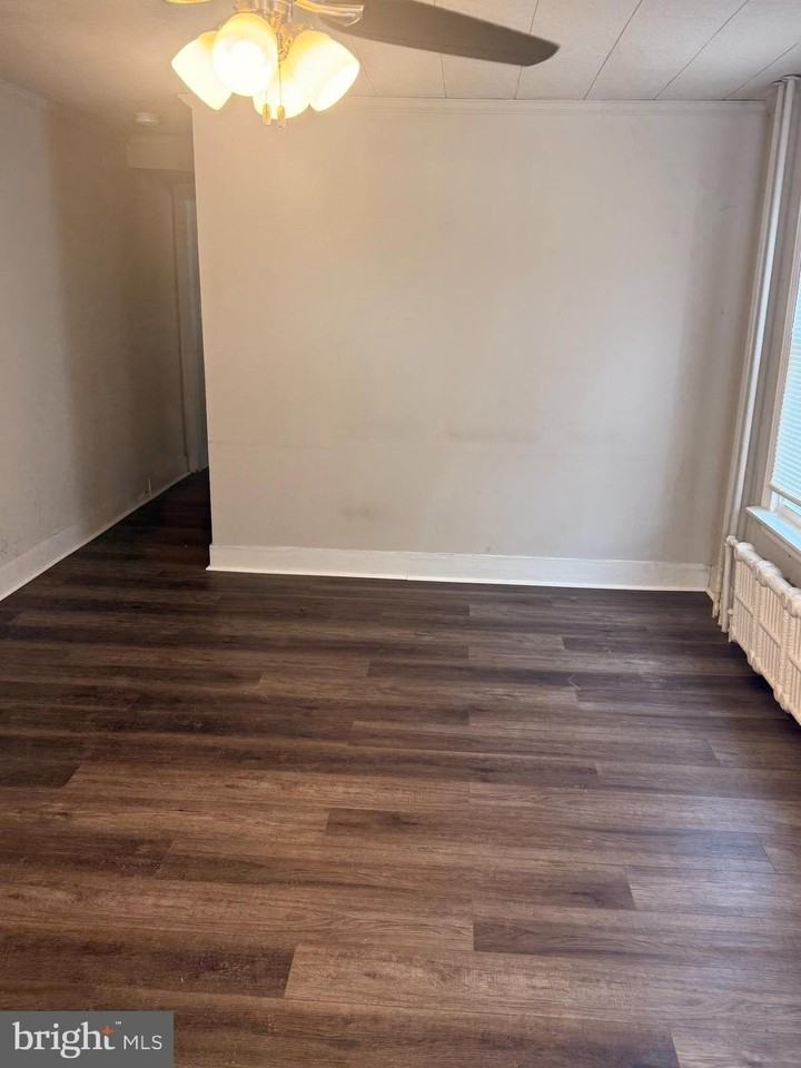 44 Eighth St - Photo 2 of 24