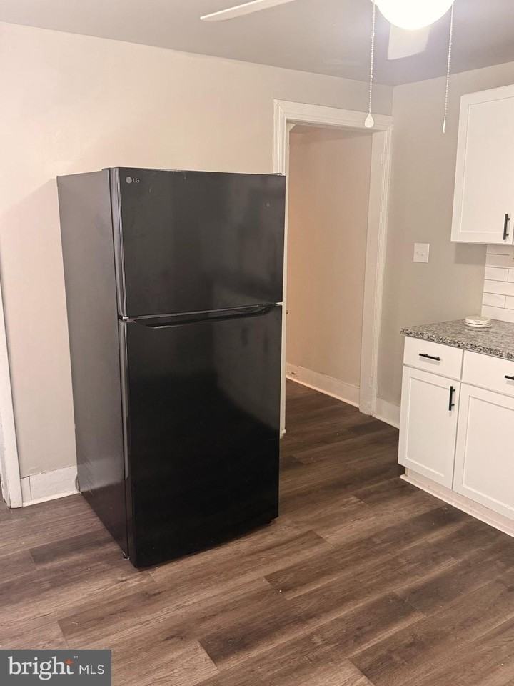 44 Eighth St - Photo 6 of 24