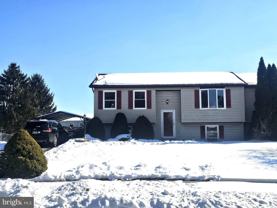 228 S Lincoln Dr - Photo 1 of 1