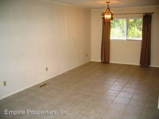 1813 Raa Ave - Photo 3 of 7