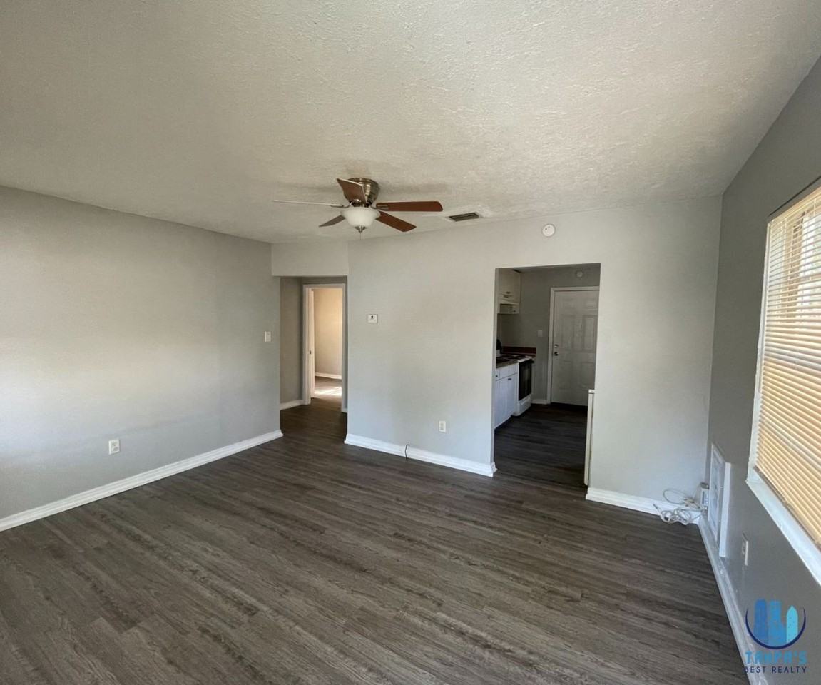 3118 E 33rd Ave - Photo 2 of 9