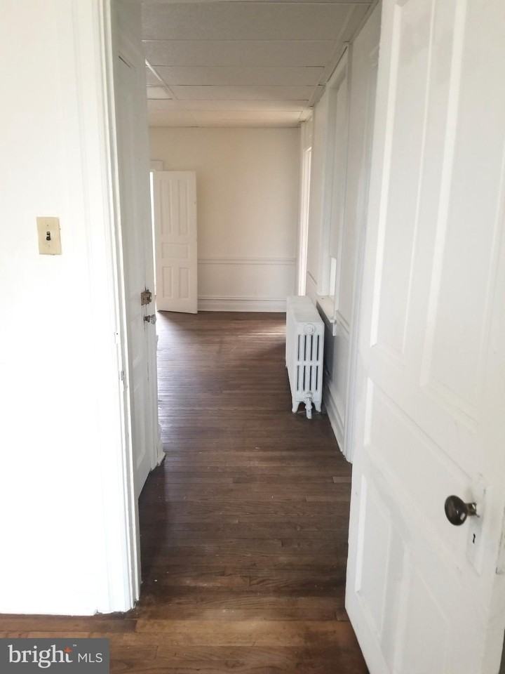 12 N Lime St Apt 1 - Photo 2 of 18