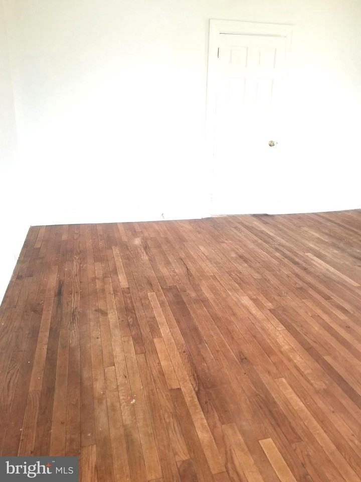 12 N Lime St Apt 1 - Photo 4 of 18