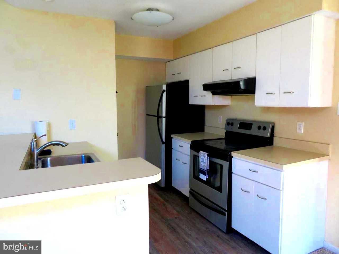 208 FOXMEADOW Drive unit: Condo 208 - Photo 7 of 17