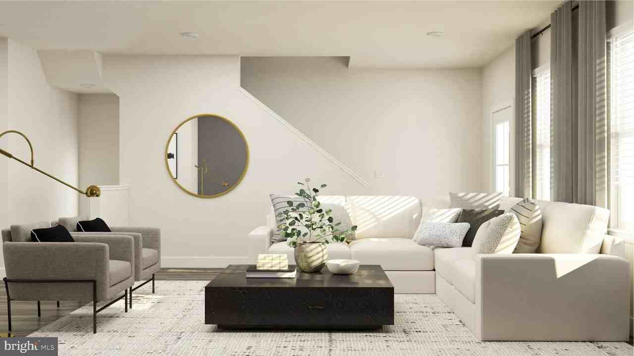 39 E Front St - Photo 3 of 19