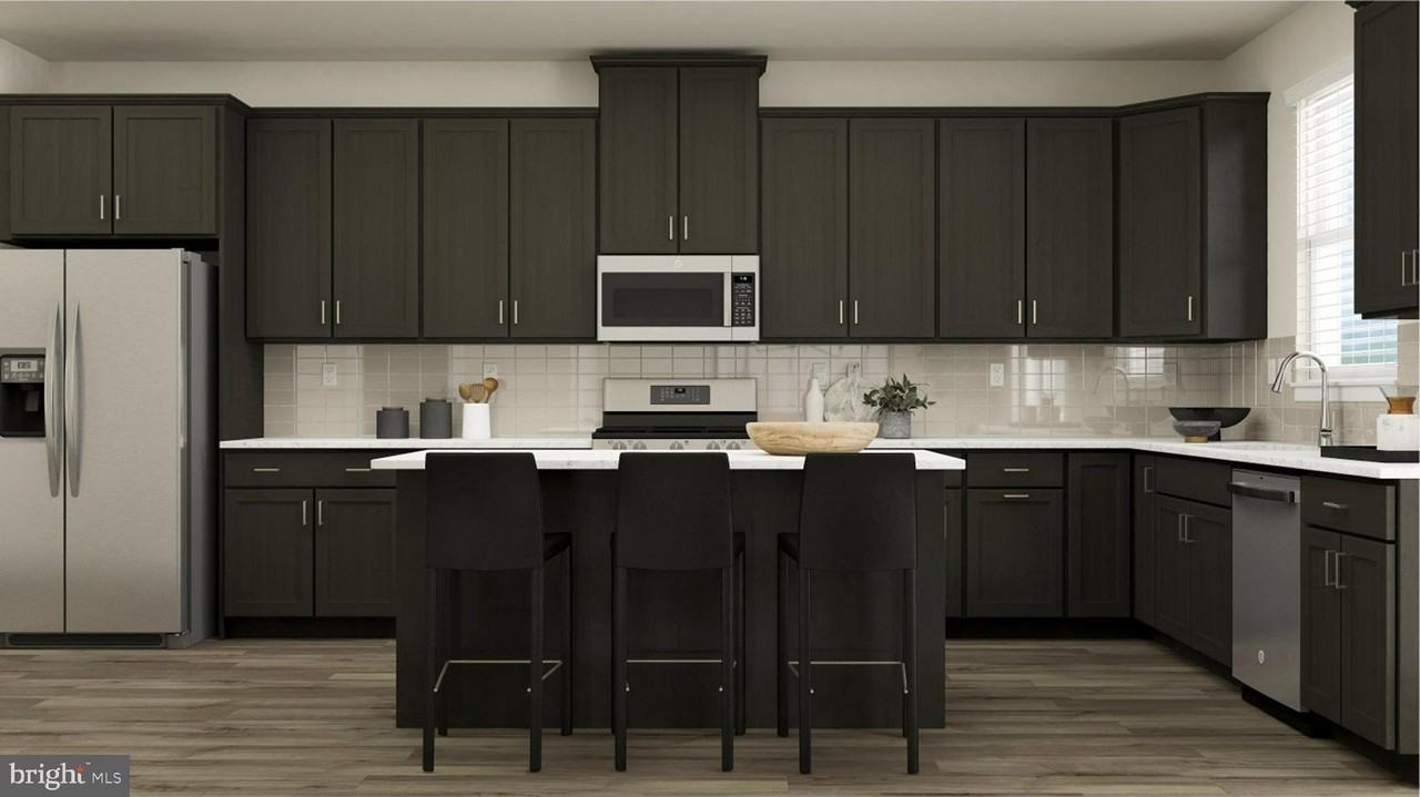 39 E Front St - Photo 5 of 19