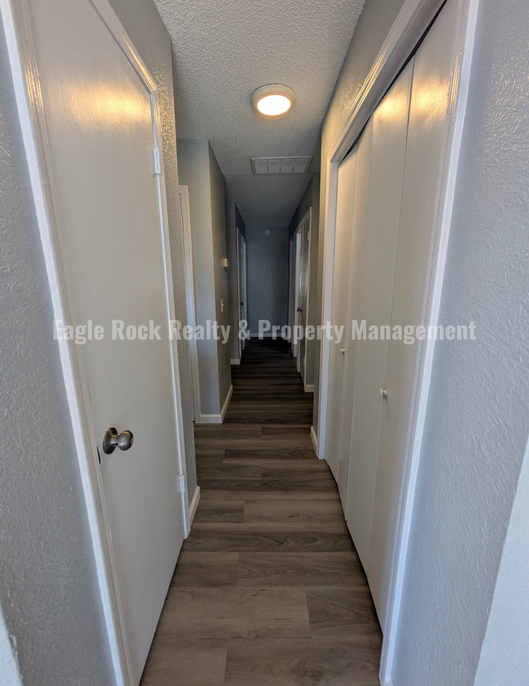 2225 S 116th East Ave - Photo 6 of 30