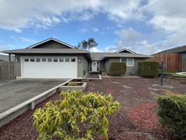 featured image of 2045 Hayes St