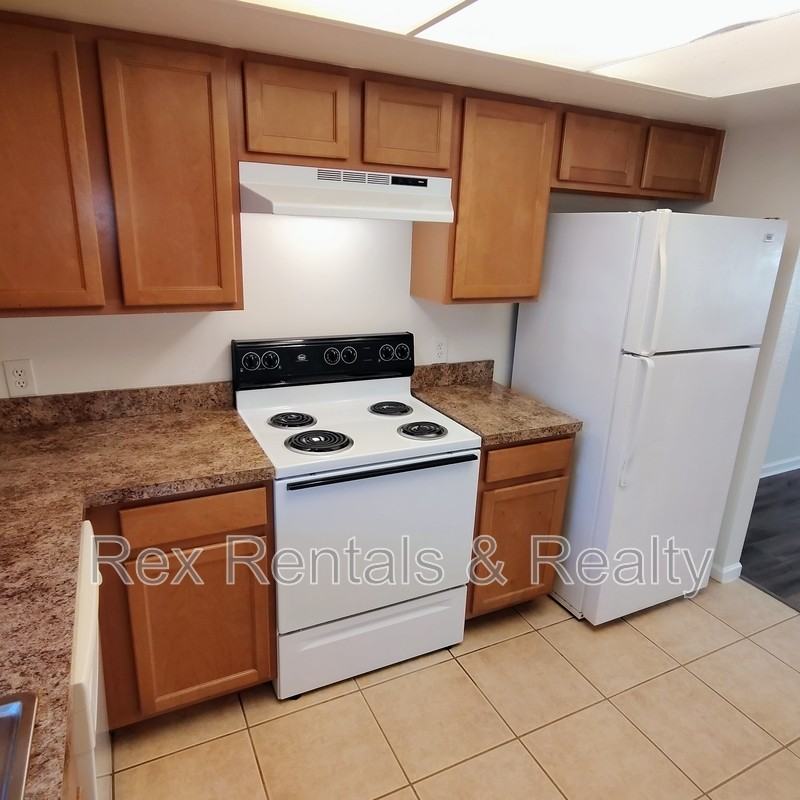 2820 Dupont St S #201 - Photo 3 of 16