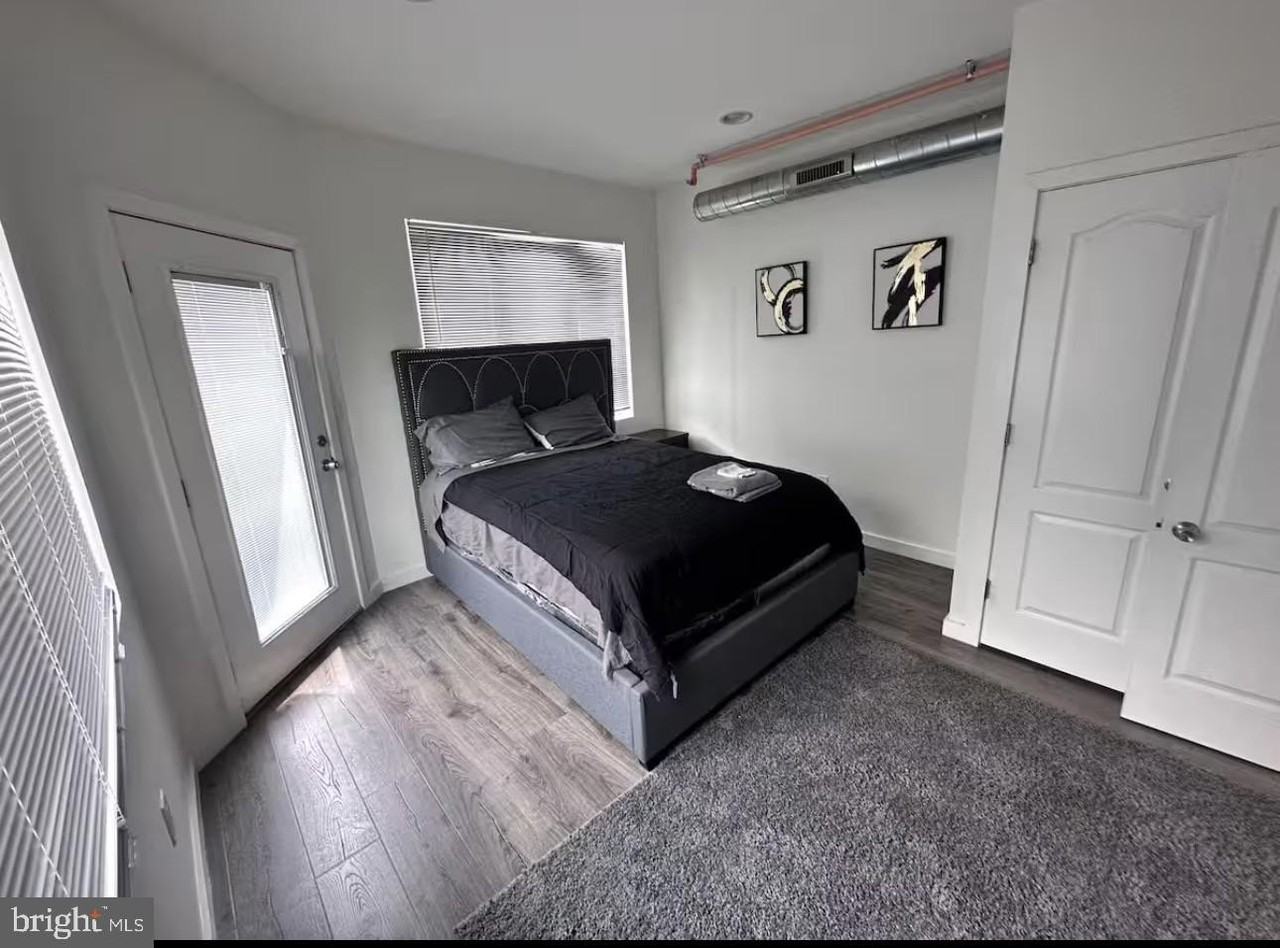 117 W Girard Ave #1 - Photo 7 of 11