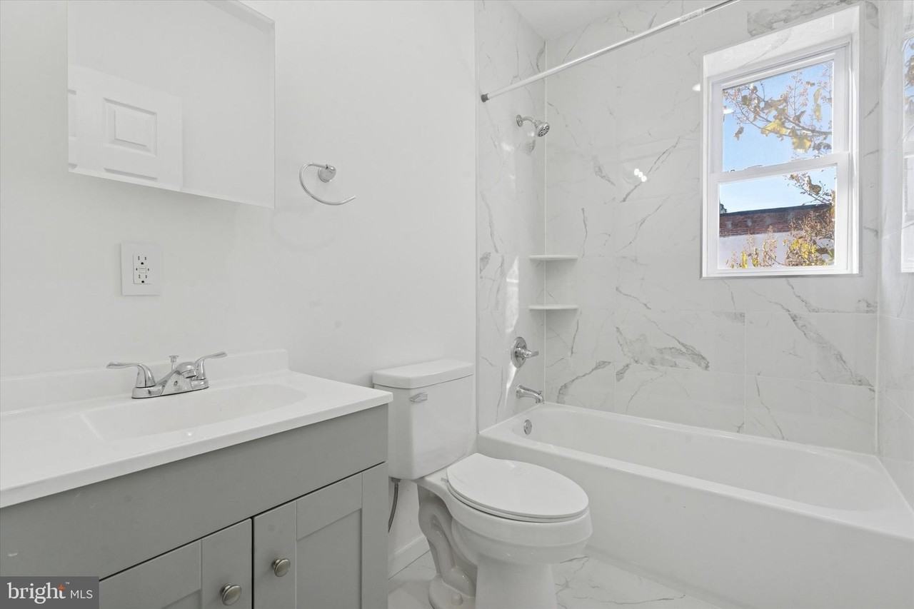 3827 Cambridge St Unit 1 - Photo 5 of 7