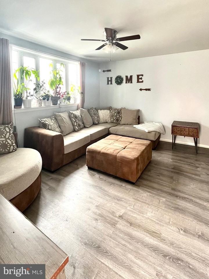 4308 Mcmenamy St - Photo 2 of 15