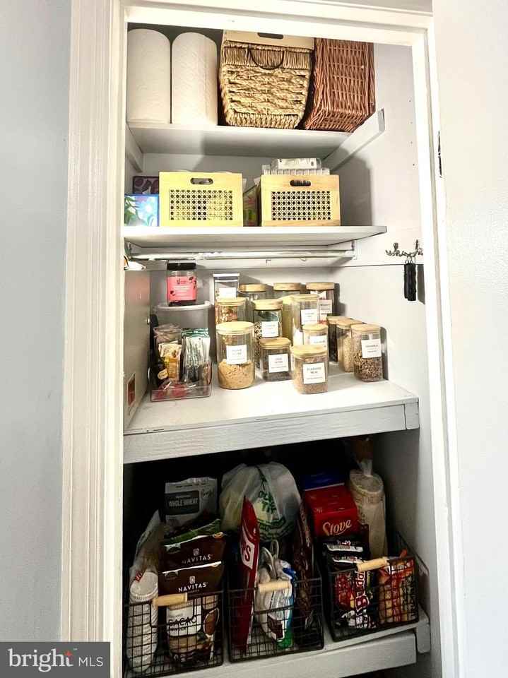 4308 Mcmenamy St - Photo 7 of 15