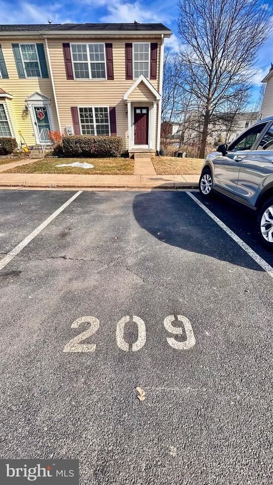 209 Copperfield Ln - Photo 3 of 21