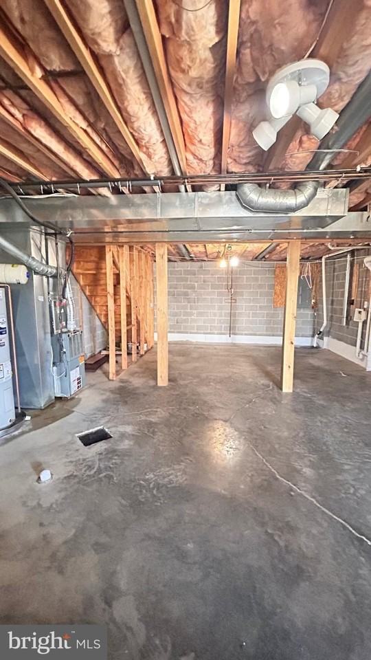 209 Copperfield Ln - Photo 4 of 21