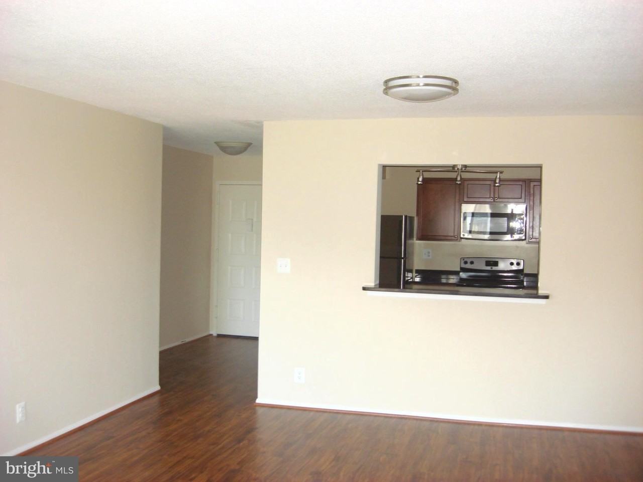 8340 Greensboro Dr #516 - Photo 3 of 35