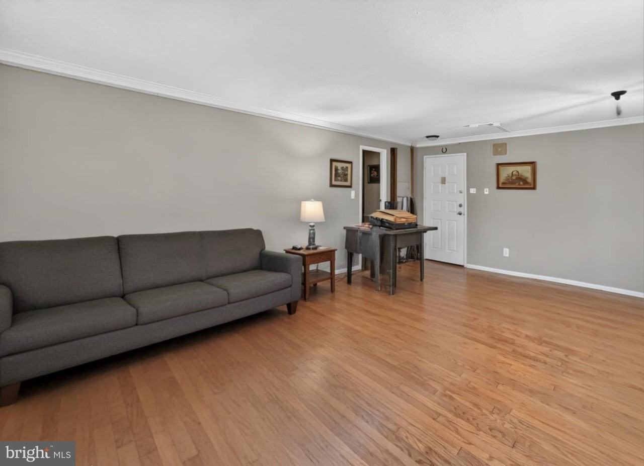 8370 Greensboro Dr Unit 325 - Photo 6 of 36