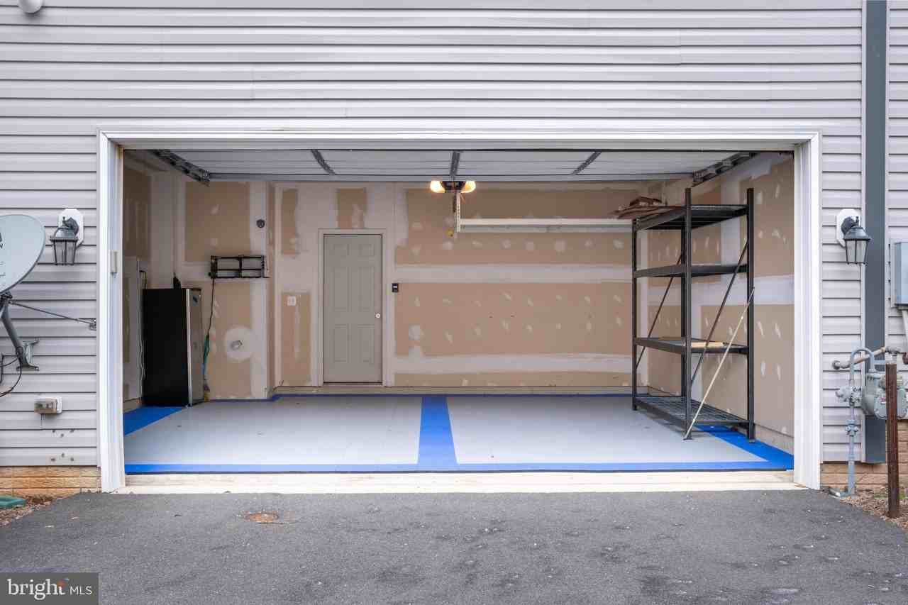 21027 Ashburn Heights Dr - Photo 5 of 29