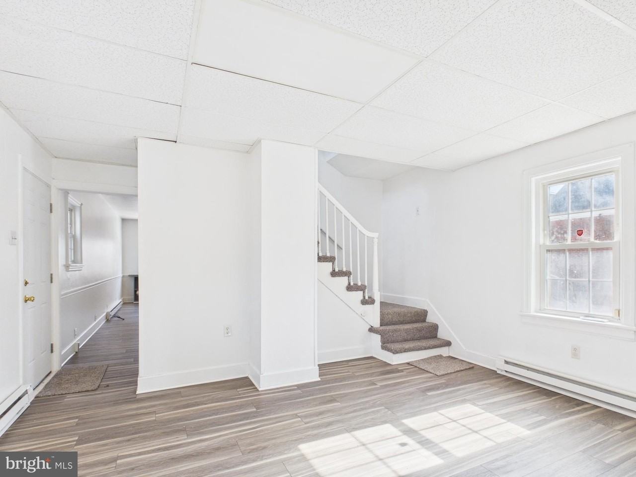 629 Virginia Ave - Photo 4 of 13