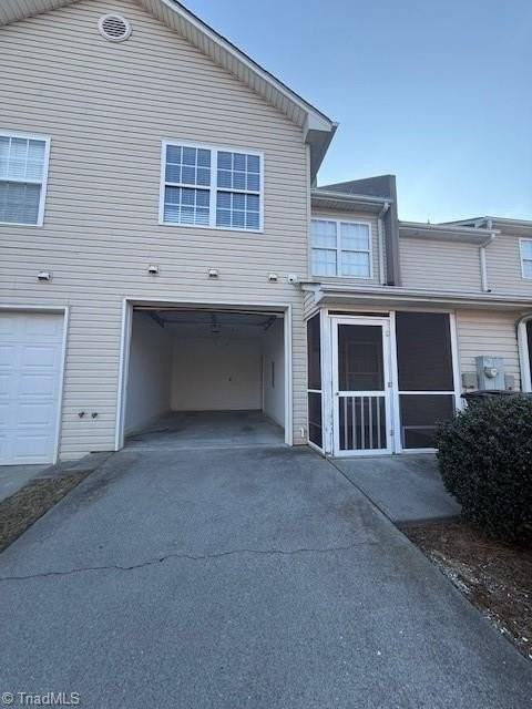 4537 Brassfield Dr - Photo 2 of 14